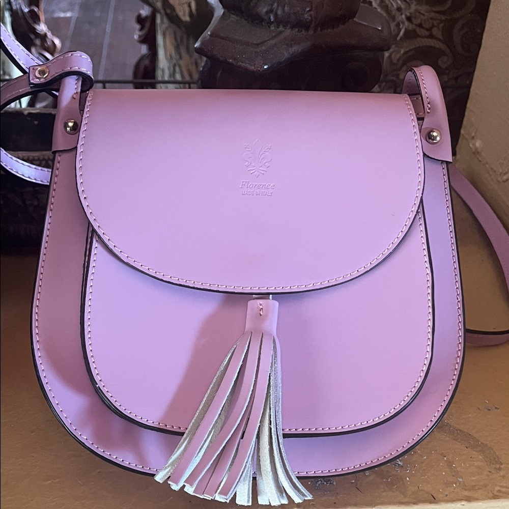 NWOT Florence Italy Leather Elegant Blush Pink Crossbody Bag with Tassel. - Picture 2 of 6